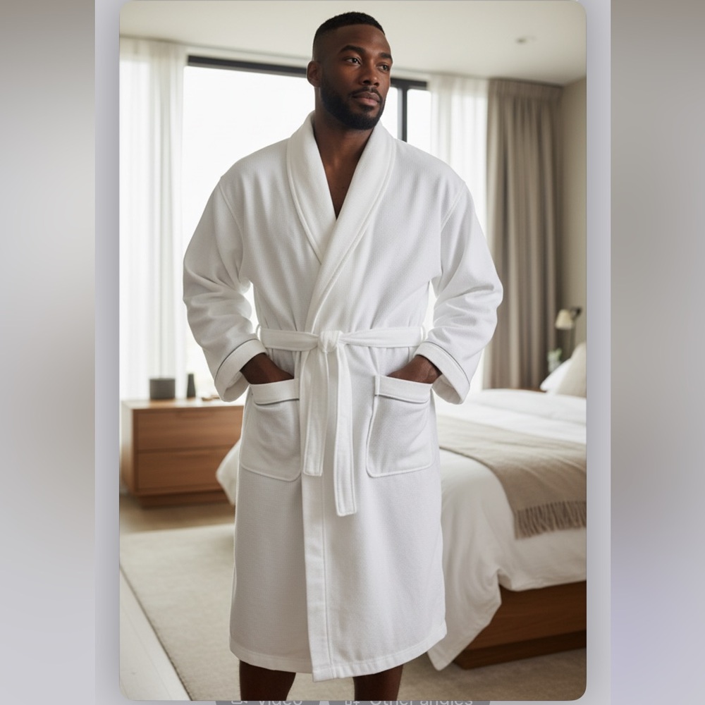 WILLIAMS-SONOMA bathrobe